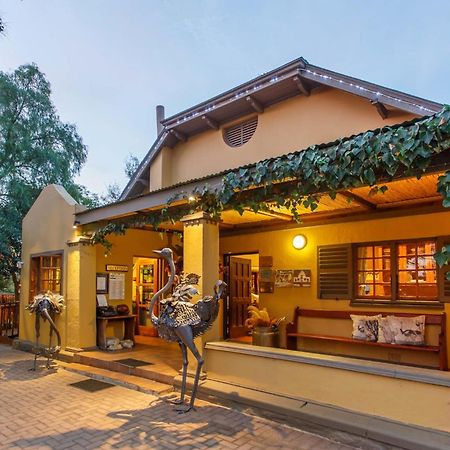 Riverside Guest Lodge Оудсгорн Екстер'єр фото