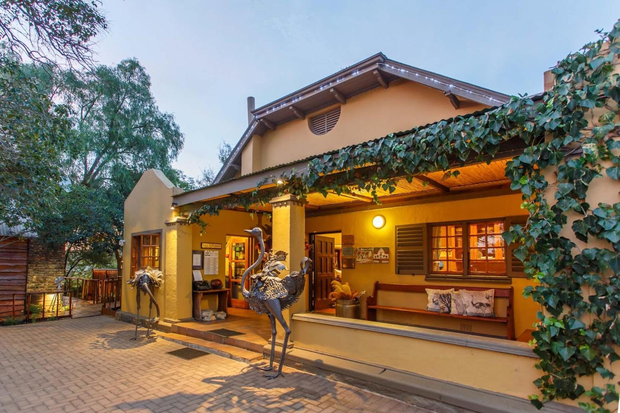 Riverside Guest Lodge Оудсгорн Екстер'єр фото